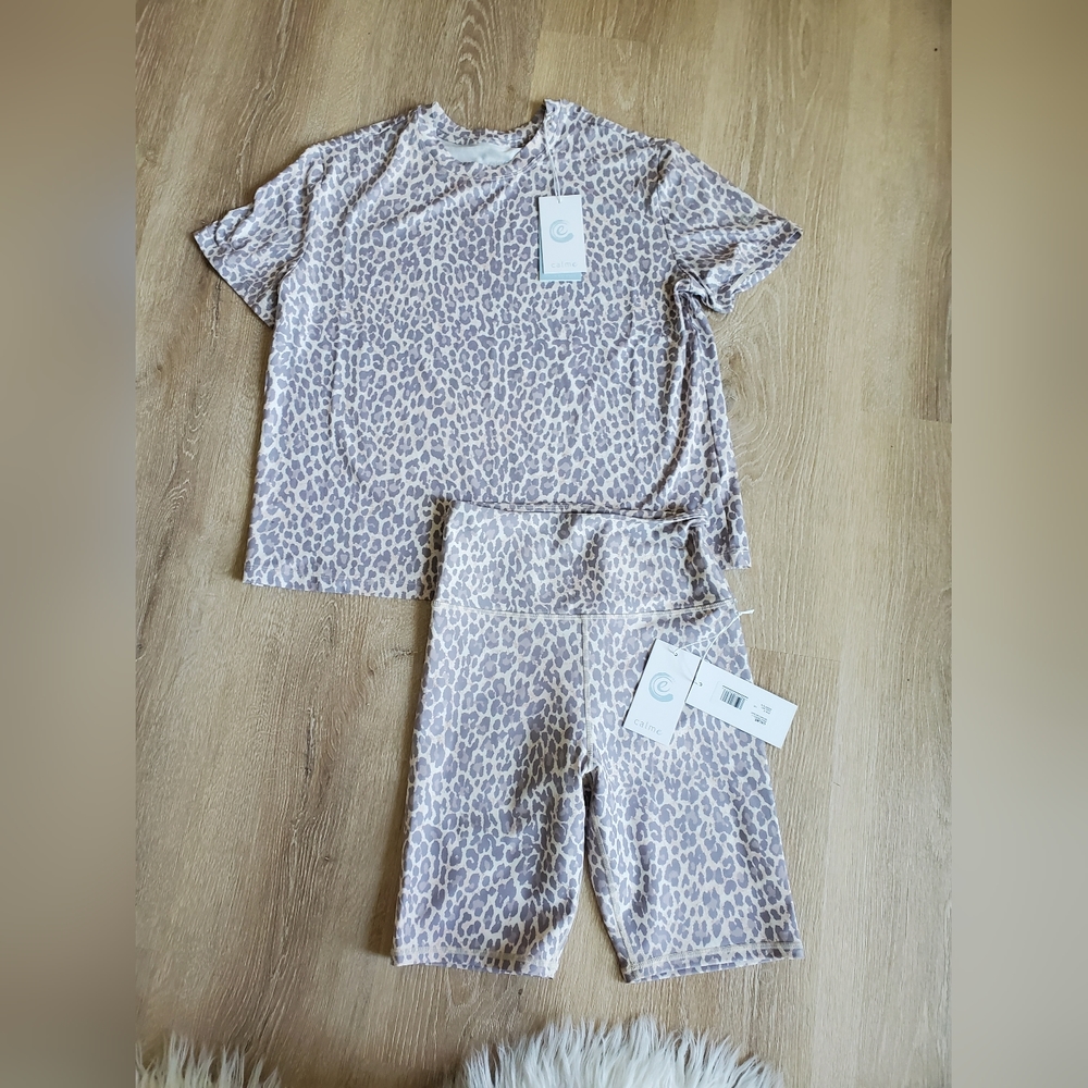 Johnny Was Sports Bra Shorts Womens Calme Set Leopard Outfit Gym Biker small